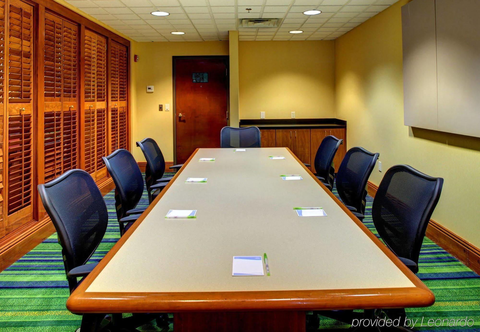 Fairfield By Marriott Inn & Suites Asheville Outlets Бизнес фото